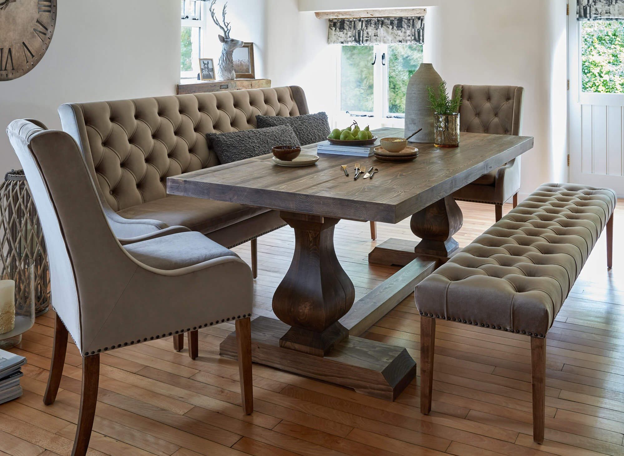 Dining Benches: Picking Length, Material and Comfort
